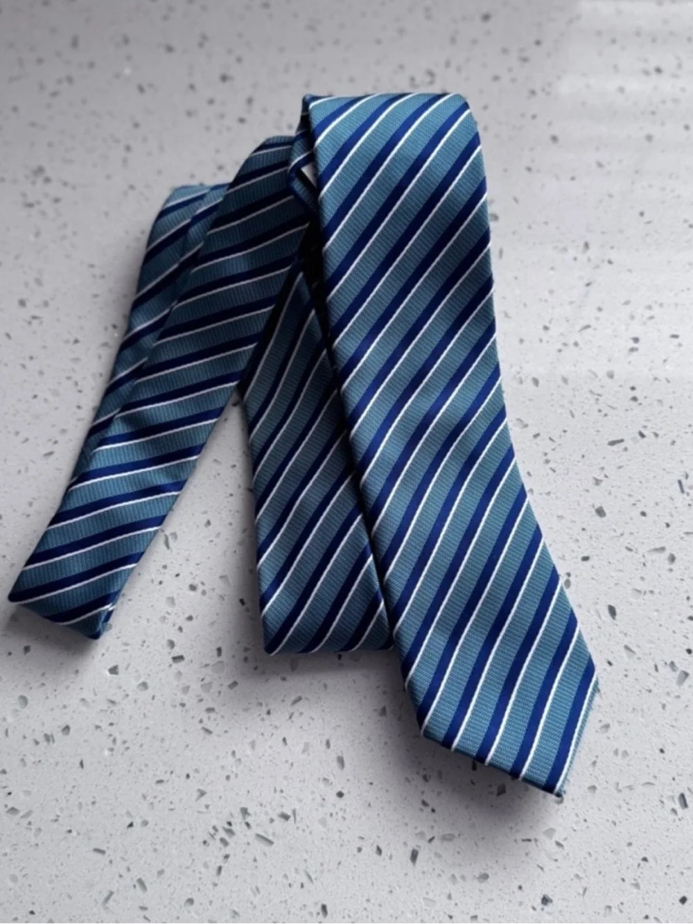 Banana Republic Slim Blue Diagonal Repp Stripe Silk Blend Tie Necktie Like New
